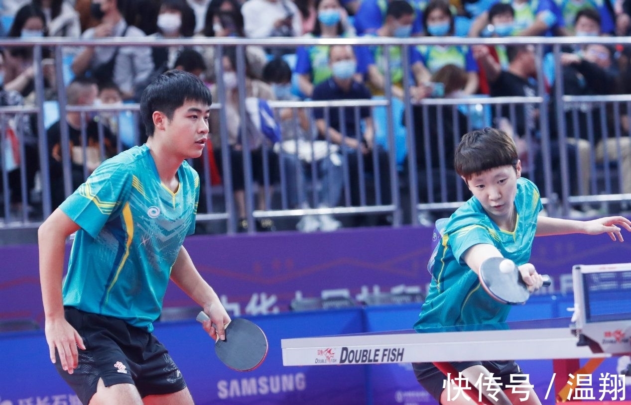 球队的中场 球队的中场